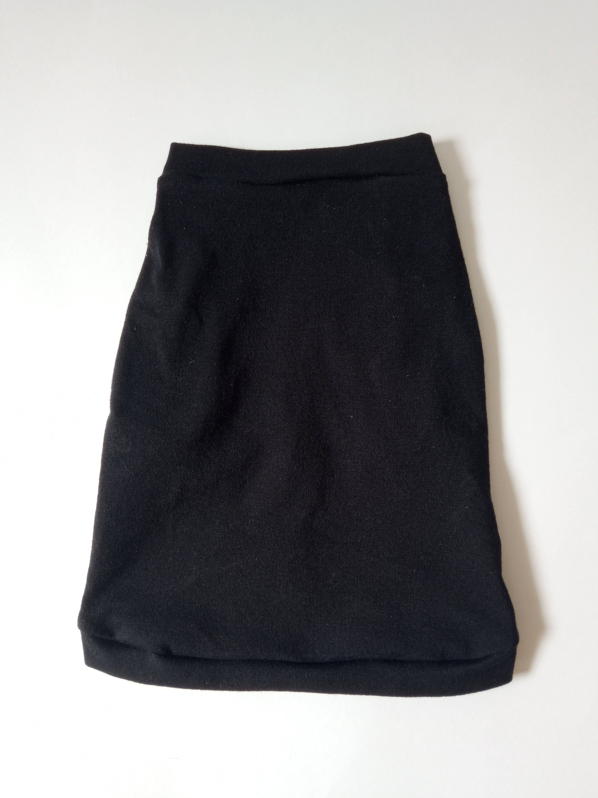 Fondo Negro Básico - Ropa para mascotas