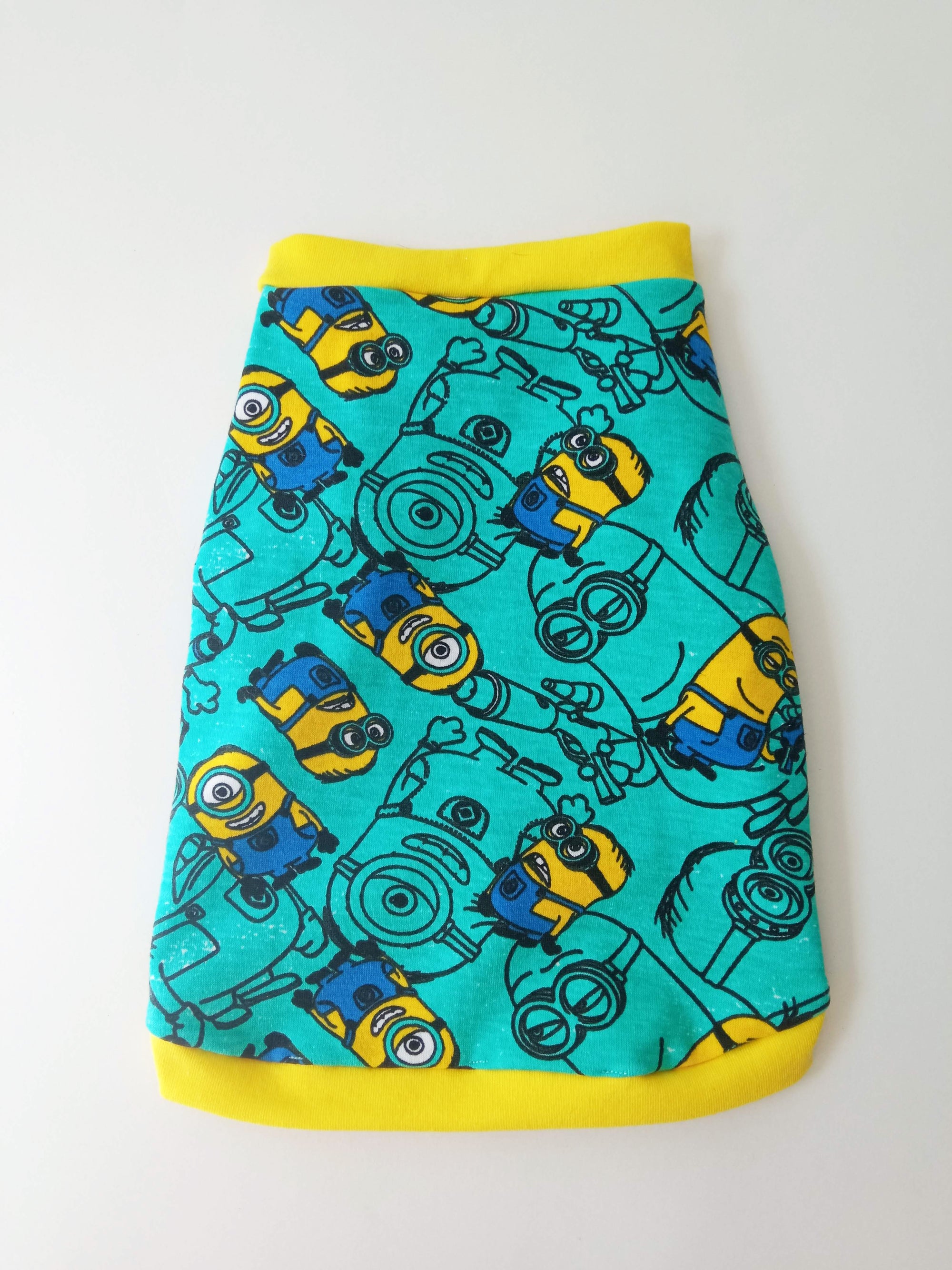 Diseño Patrón de Minions - Ropa para mascotas