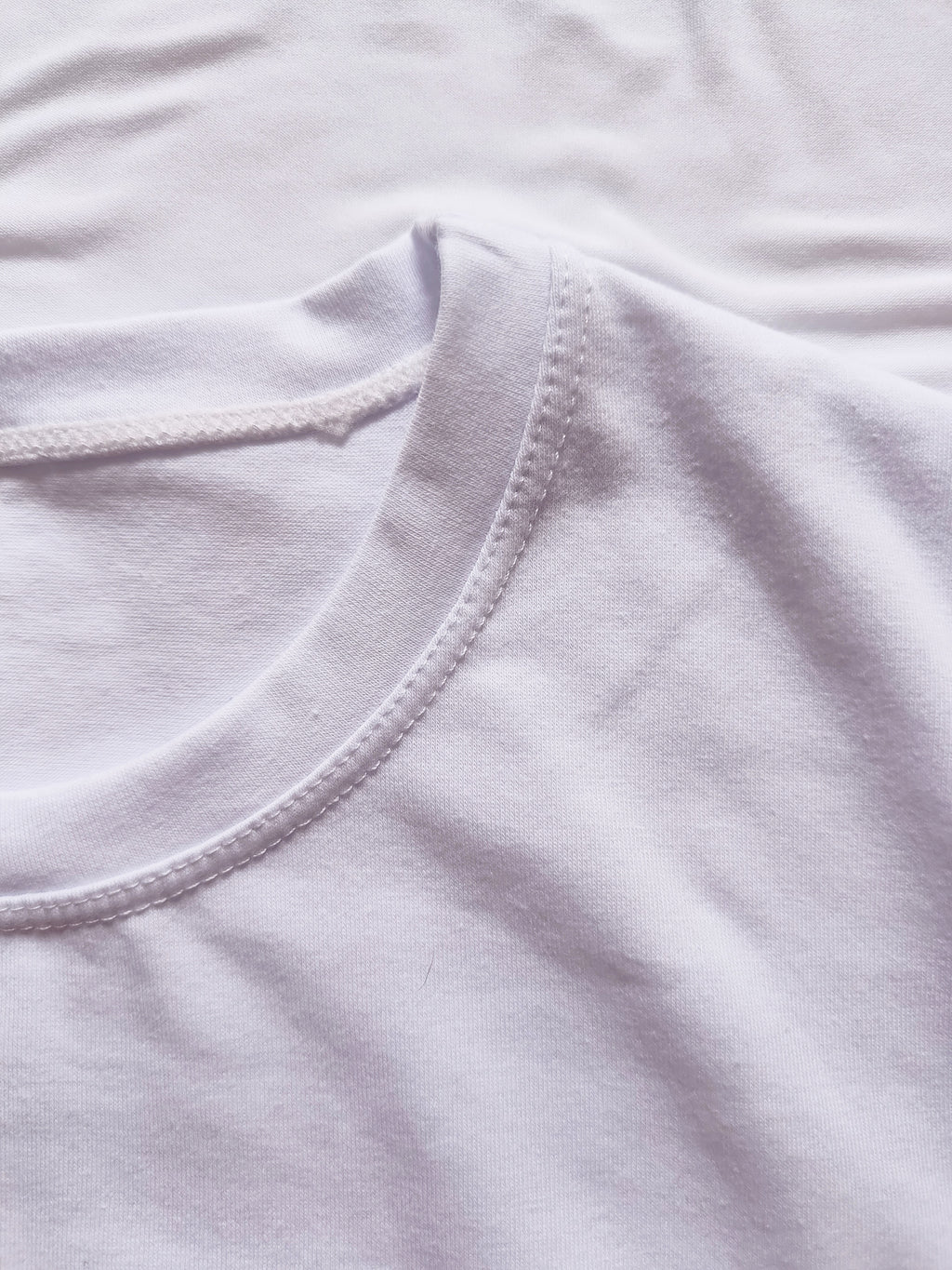 Camiseta Básica Cuello Redondo (Blanco) Para Mujer