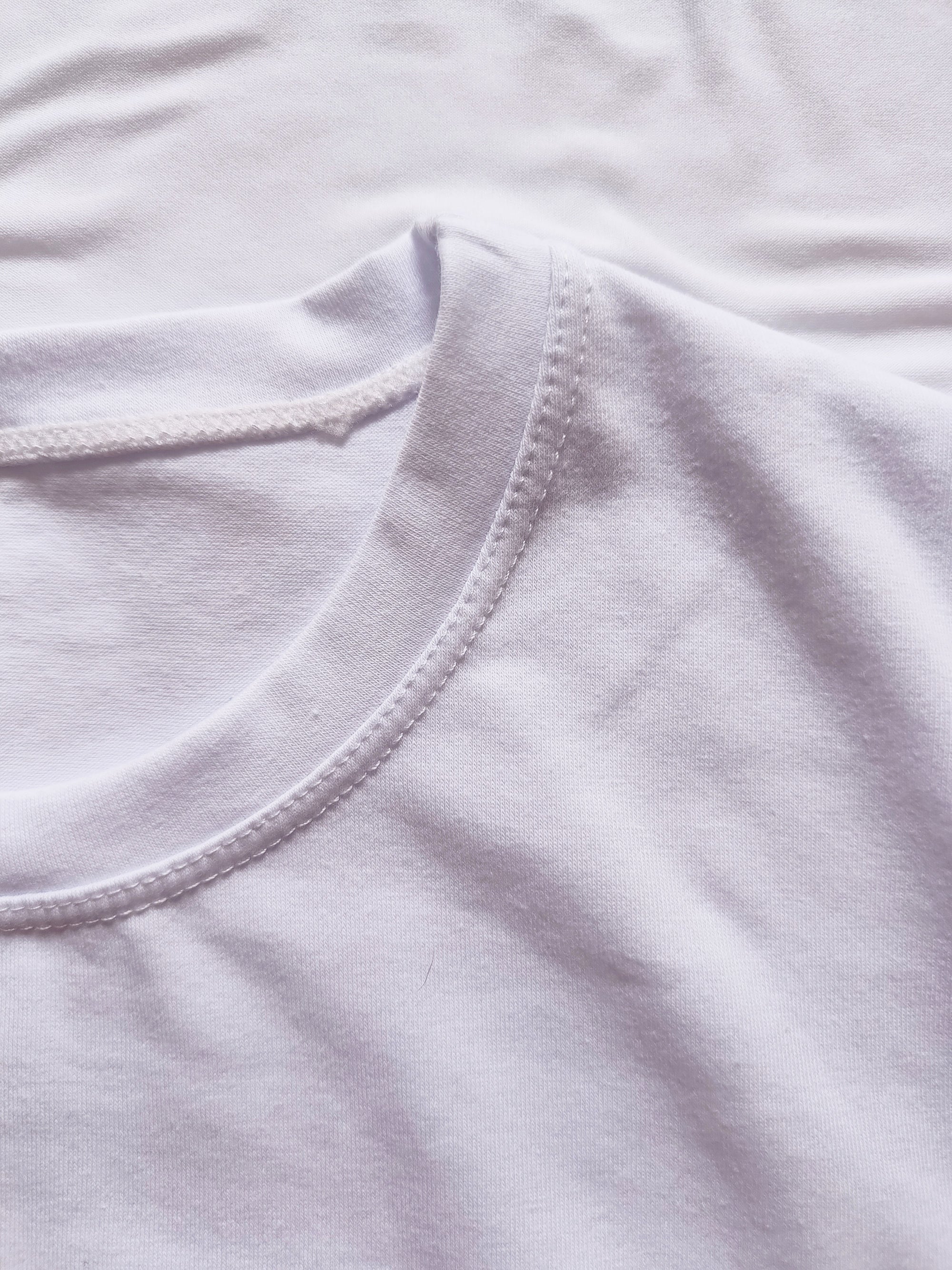 Camiseta Básica Cuello Redondo (Blanco) Para Mujer
