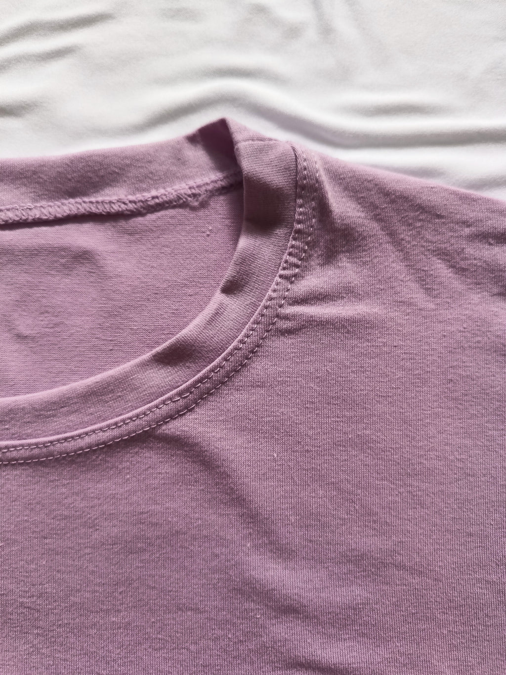 Camiseta Básica Cuello Redondo (Lila) Para Mujer