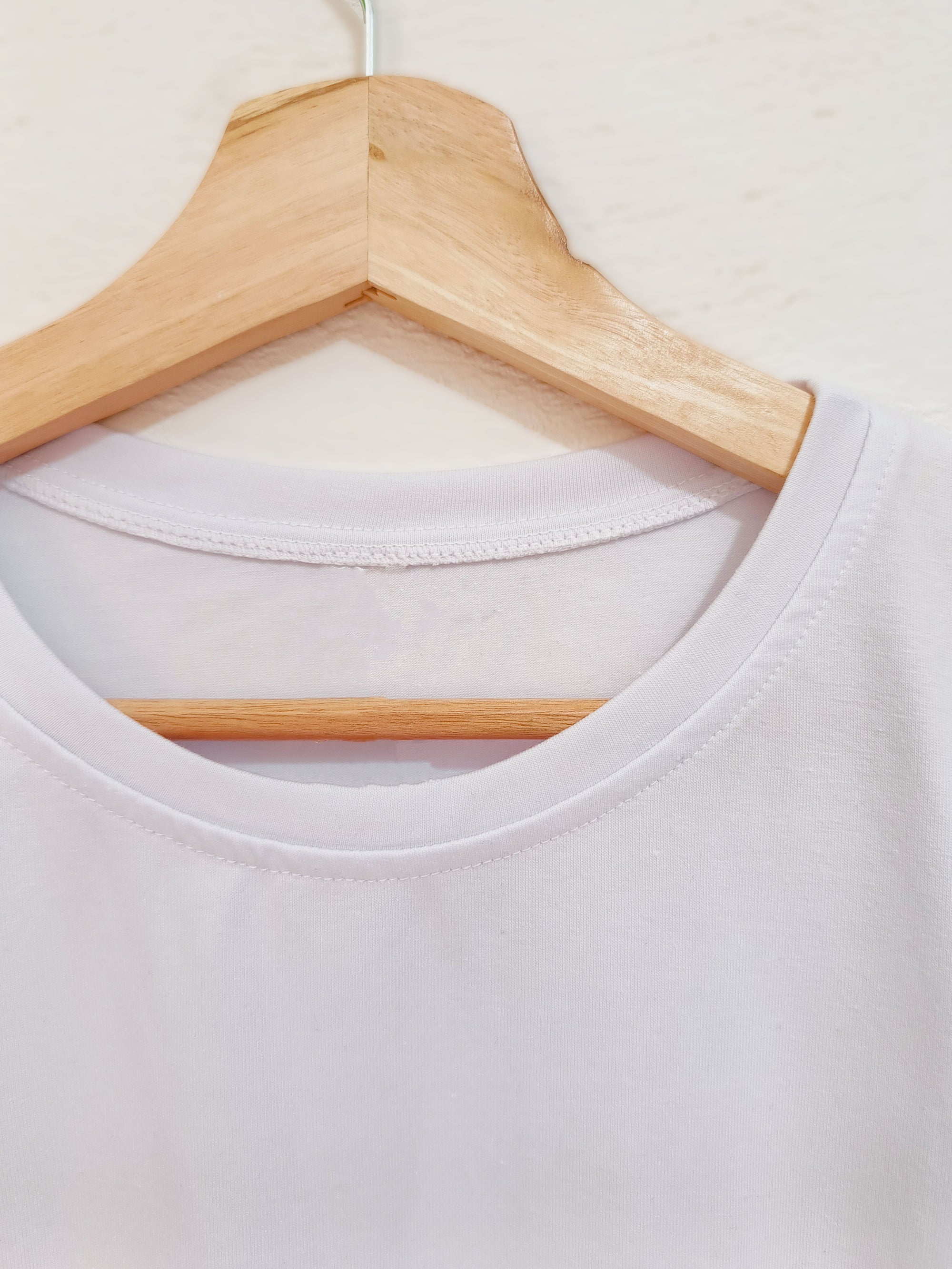 Camiseta Básica Blanca para Mujer
