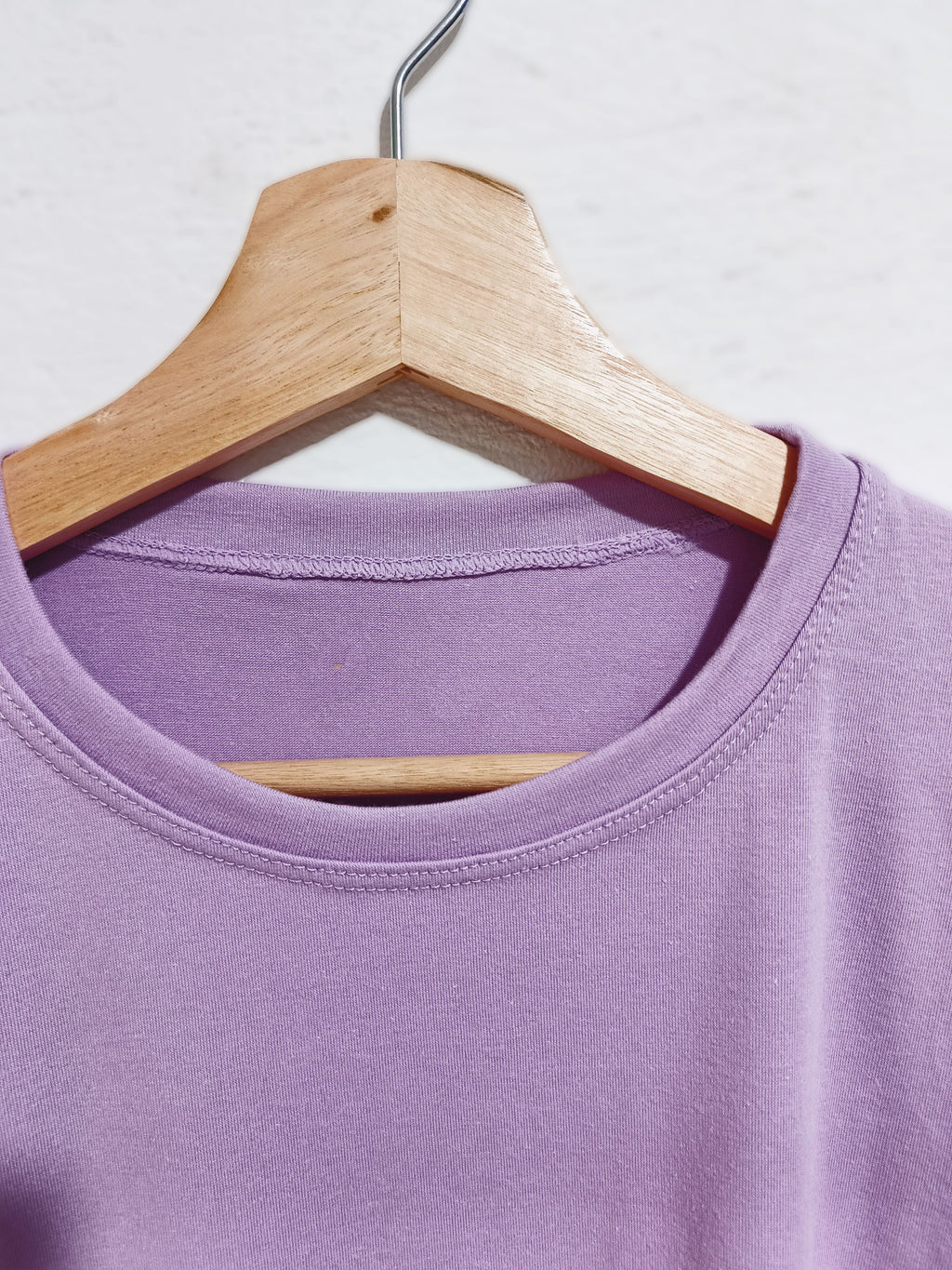 Camiseta Básica Cuello Redondo (Lila) Para Mujer